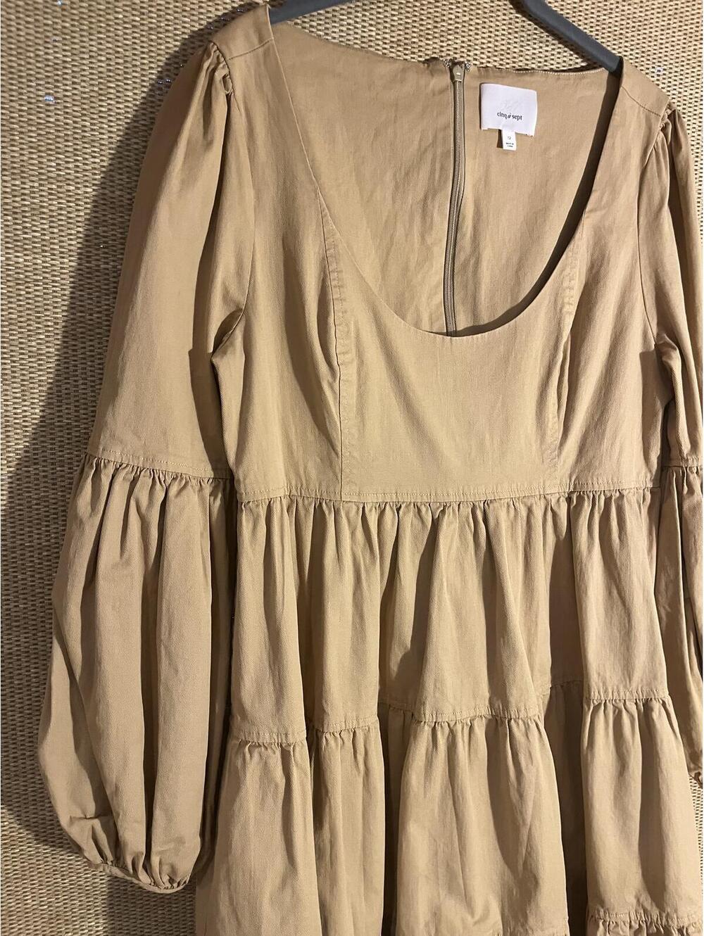 cinq à sept Beige Tiered Dress Size 12 cotton
